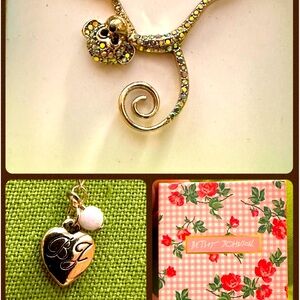 Sliding crystal monkey necklace